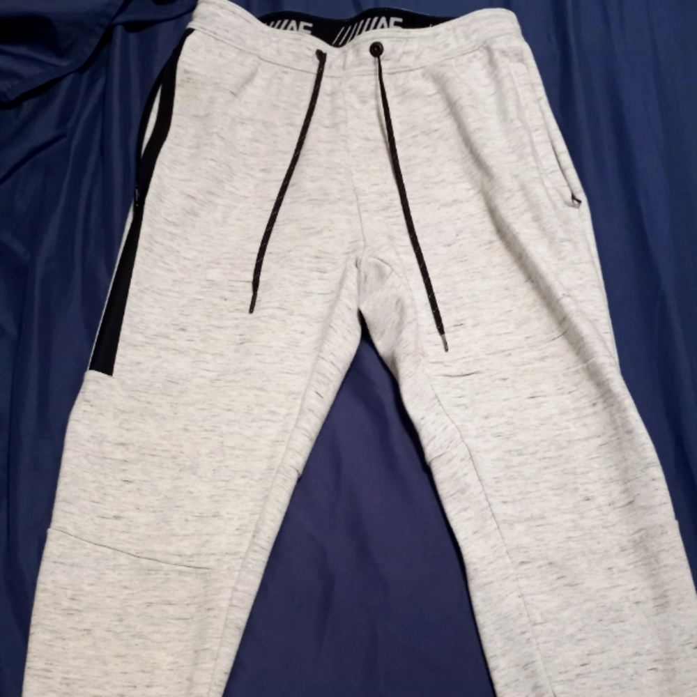 American eagle gray sweatpants size M
